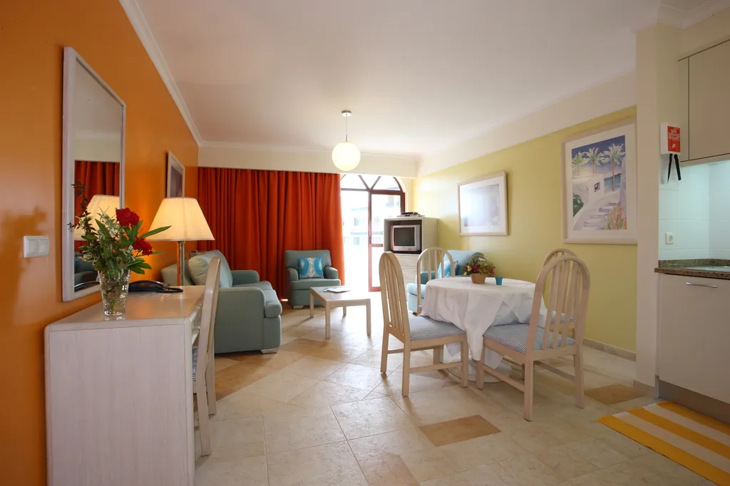 JUNIOR SUITE SEA VIEW WITH BALCONY Room, Canico Bay Club, Madeira