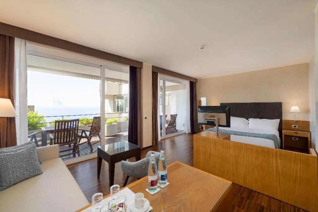 JUNIOR SUITE SEA VIEW Room, Eurostars Monte Tauro, Taormina