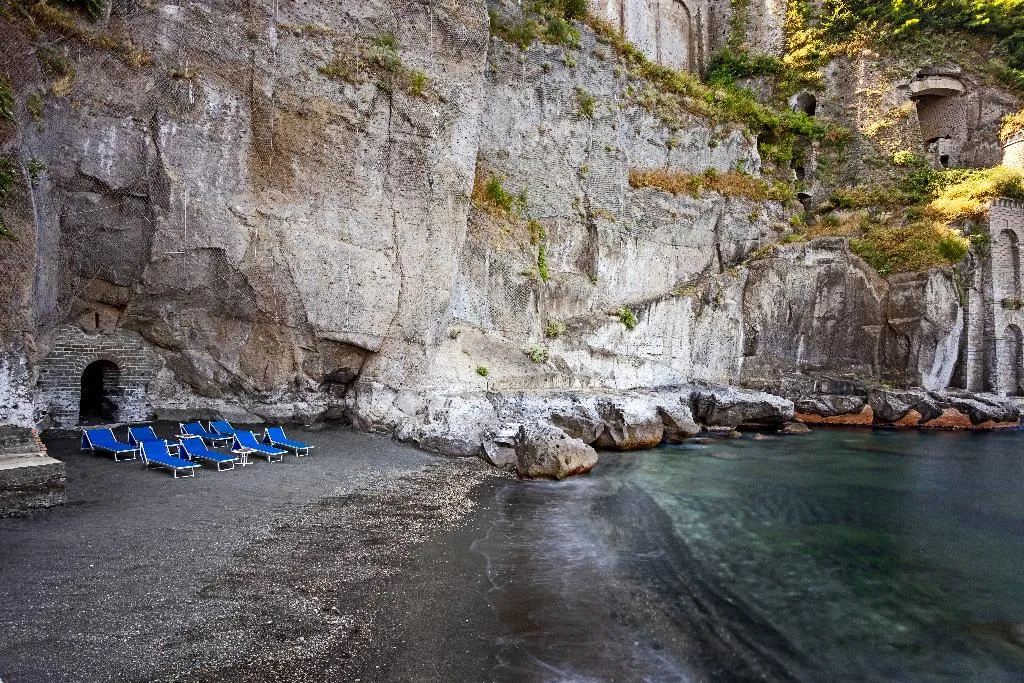 Beach, Grand Hotel Cocumella, Naples