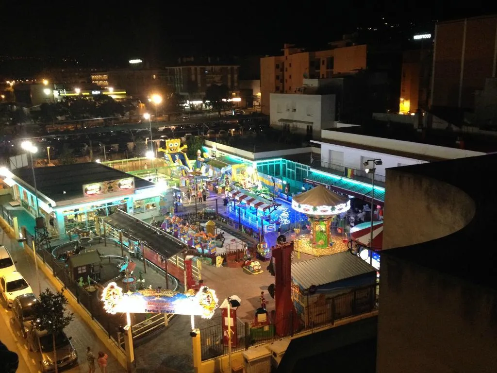 Sports and Entertainment, Golden Sand, Costa Brava