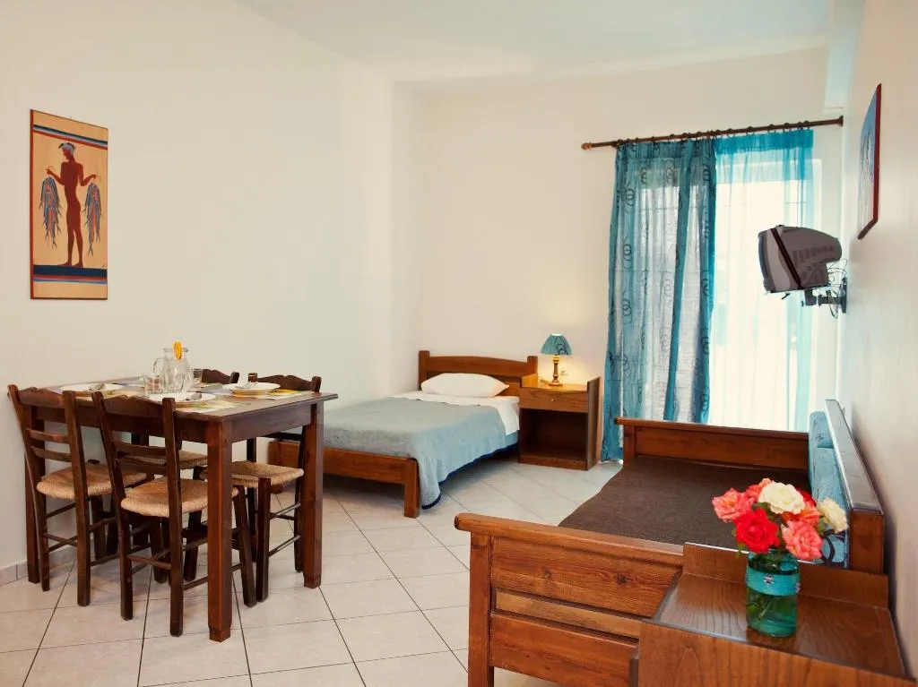 Room, Niriides Hotel, Crete