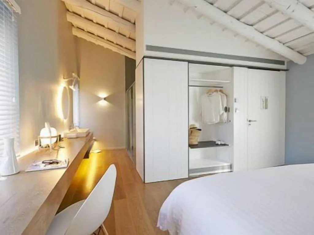 Room, Hotel Mas Lazuli, Costa Brava