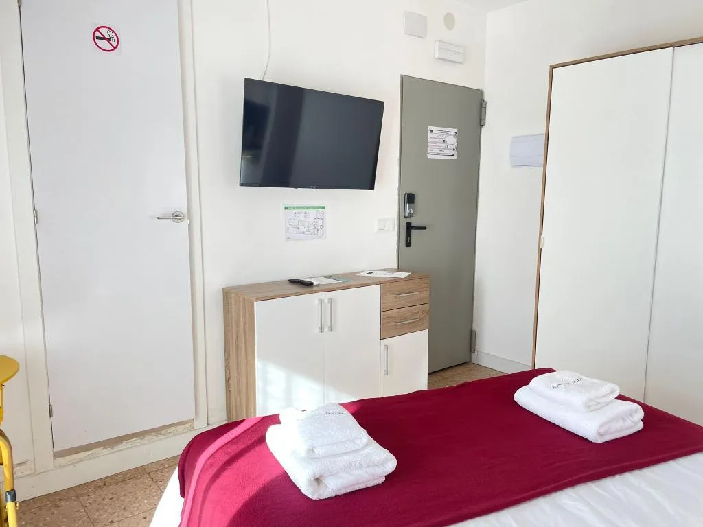 STUDIO DELUXE CAPACITY 2 Room, Hotel Arganda, Madrid