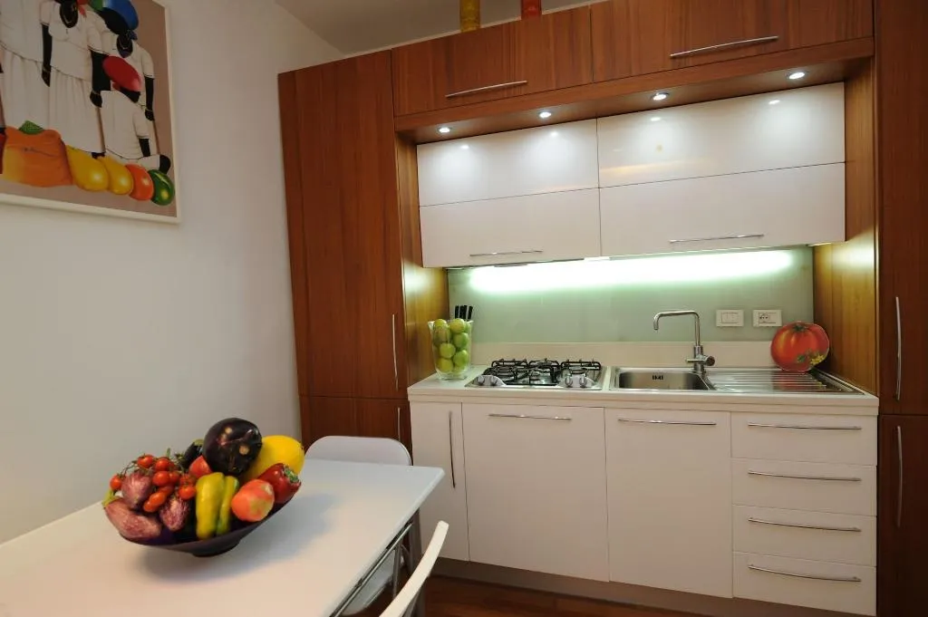 Room, Sorrento Center Suite, Naples