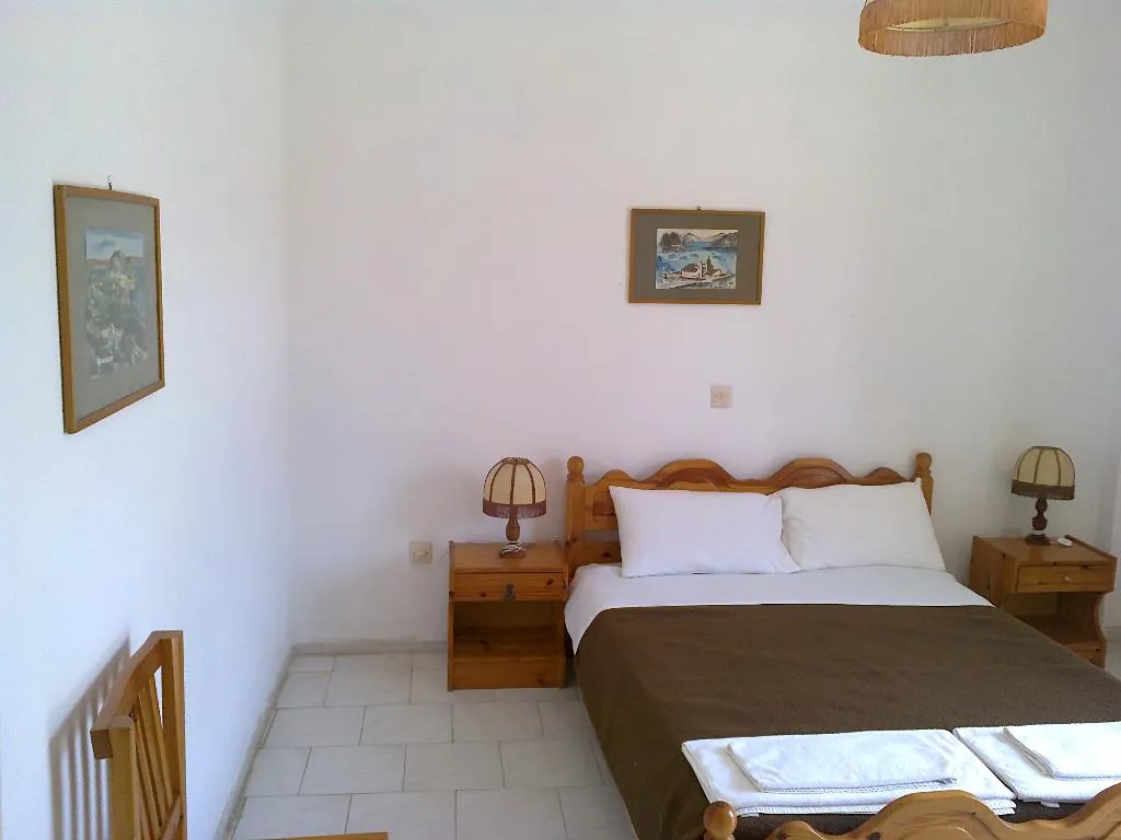 APARTMENT TWO BEDROOMS Room, Beachfront Salvanos, Corfu