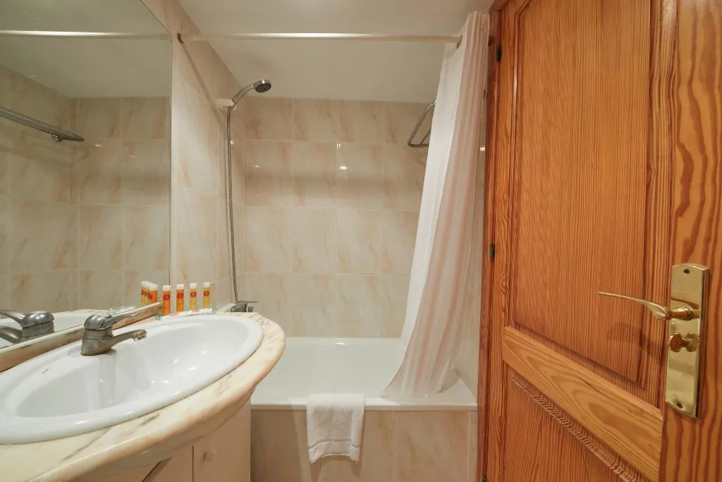 Room, JS Paradise Sport, Majorca