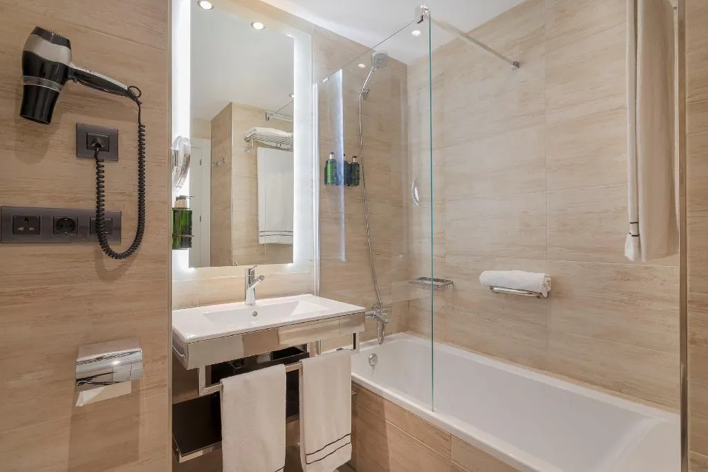 JUNIOR SUITE EXECUTIVE Room, Melia Alicante, Costa Blanca