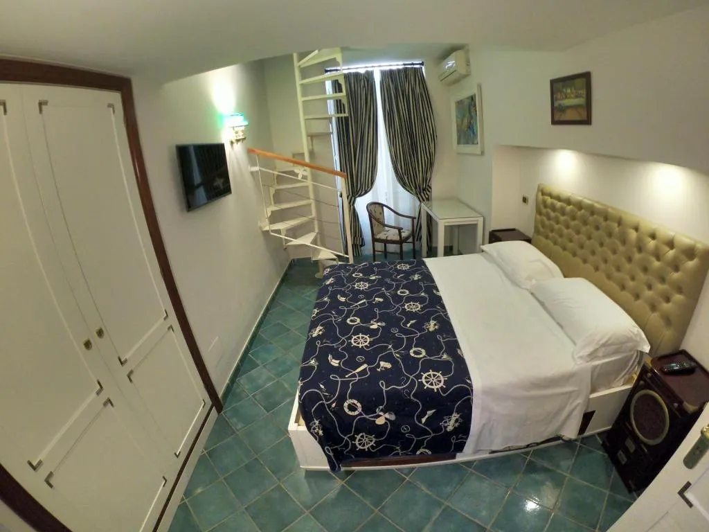 General view, Hotel Ausonia, Naples