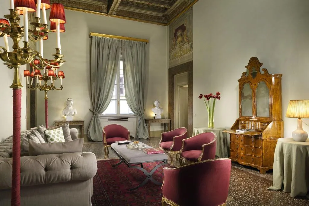 JUNIOR SUITE KING SIZE BED Room, Palazzo Di Camugliano, Florence