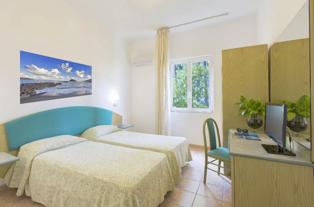DOUBLE STANDARD Room, Vittoria, Naples