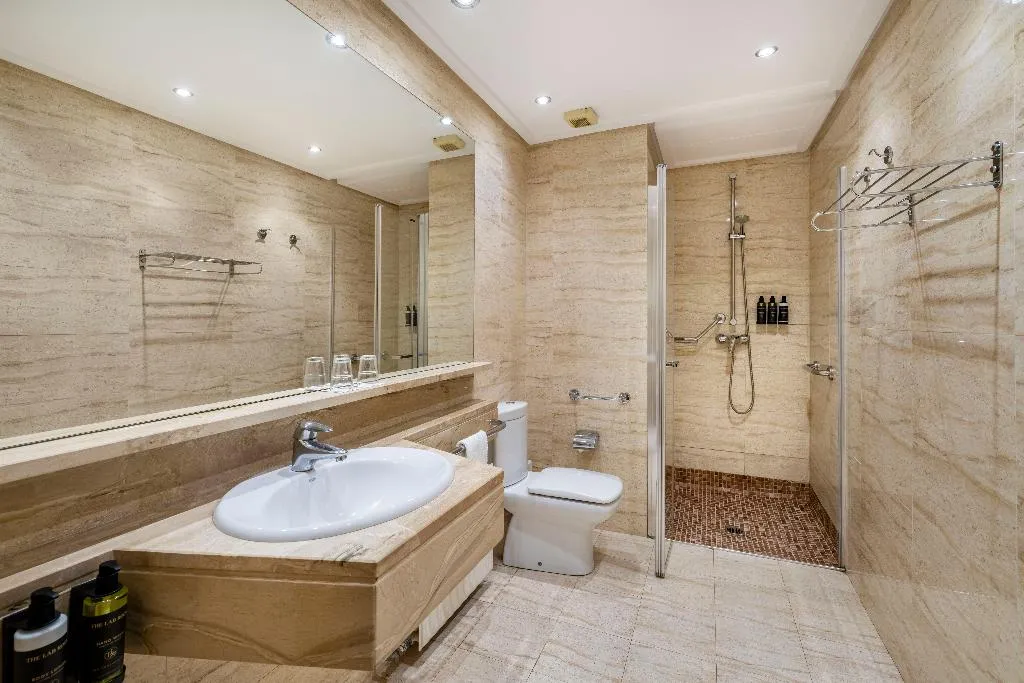 DOUBLE SINGLE USE STANDARD Room, Eurostars Rey Alfonso X, Madrid