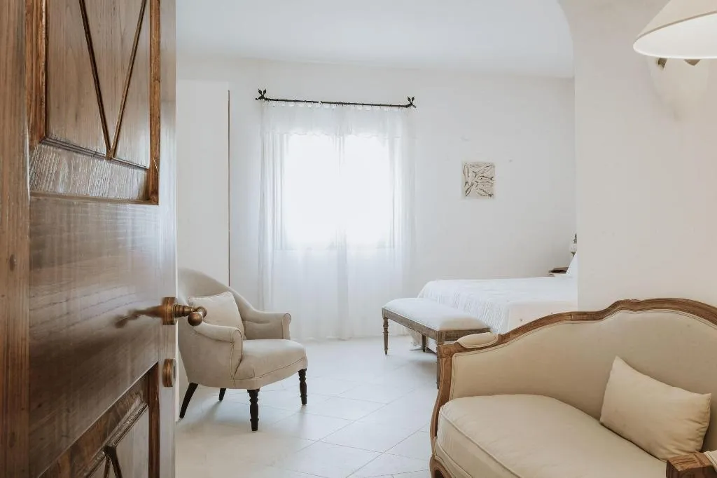 Room, Relais Villa Carola, Olbia