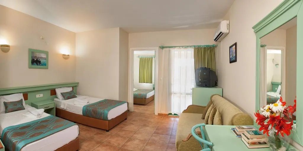 FAMILY ROOM LAND VIEW Room, Esra Hotel & Family Suite, Bodrum