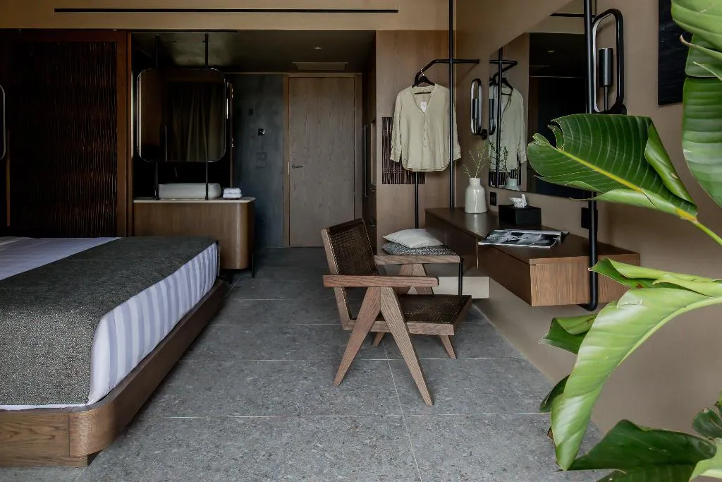 DOUBLE DELUXE WITH PRIVATE POOL Room, Pnoe Breathing Life, Crete