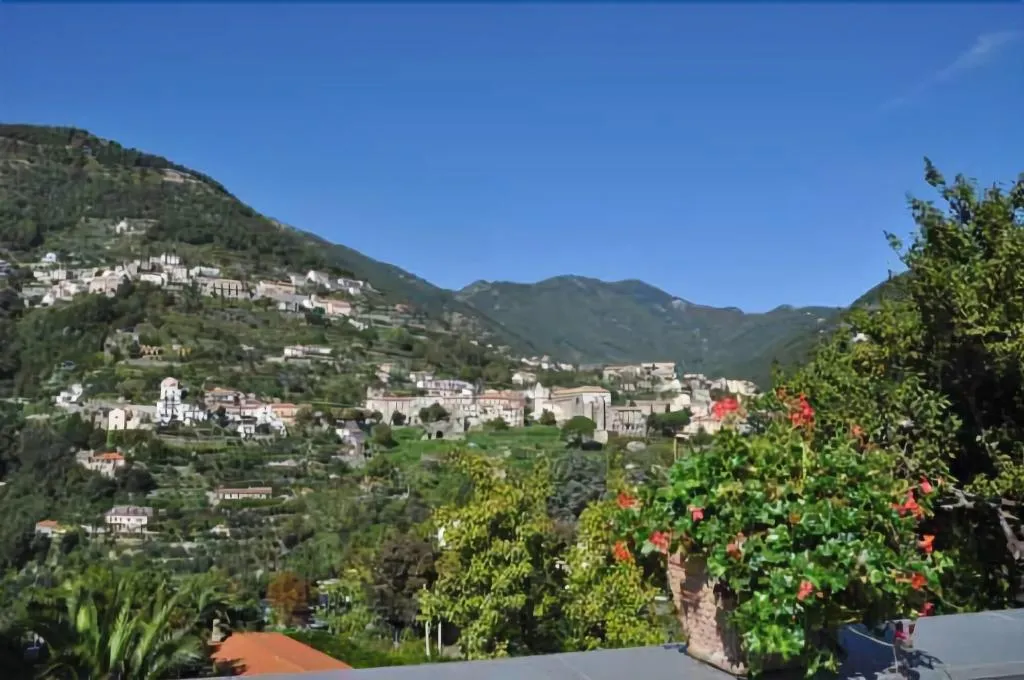 General view, A Casa dei Nonni, Naples