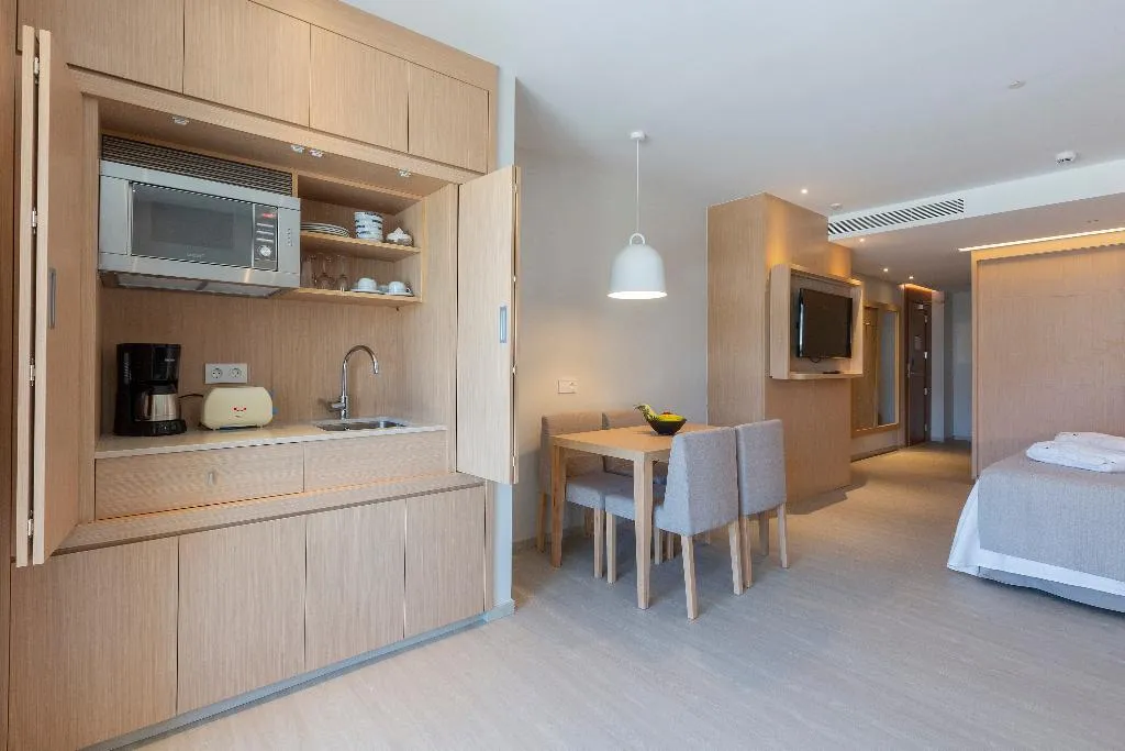 FAMILY ROOM SUPERIOR Room, Hipotels Barrosa Park, Costa De La Luz