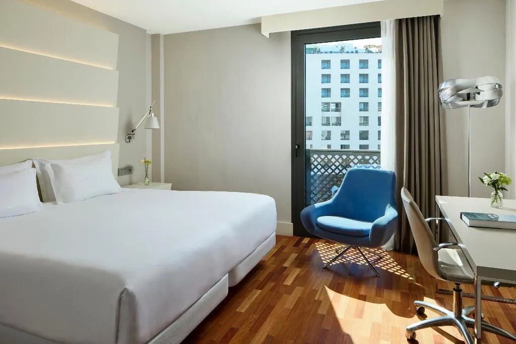 DOUBLE SUPERIOR CITY VIEW Room, NH Málaga, Costa Del Sol