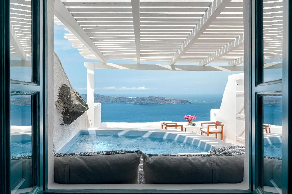 STUDIO DELUXE Room, Afroessa Hotel, Santorini