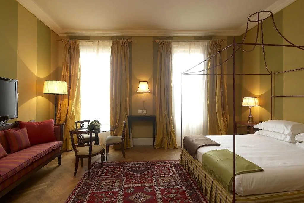 Room, Antica Torre di via de Tornabuoni 1, Florence