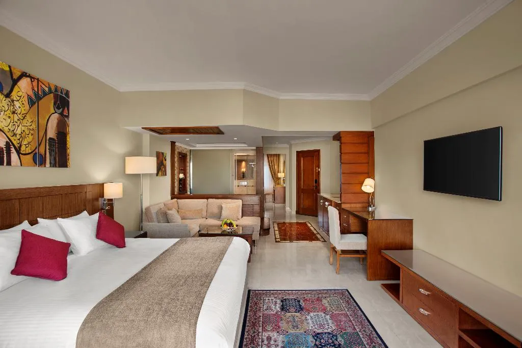 SINGLE POOL VIEW Room, Sultan Gardens Resort, Red Sea Riviera