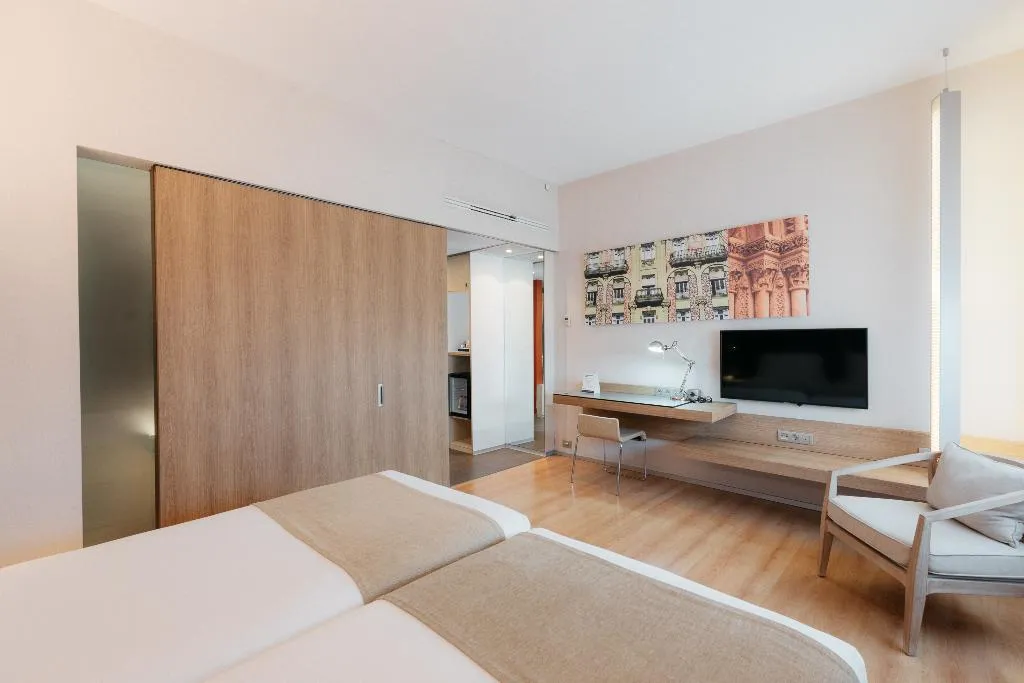 FAMILY ROOM CONNECTING ROOM Room, Barcelo Valencia, Valencia