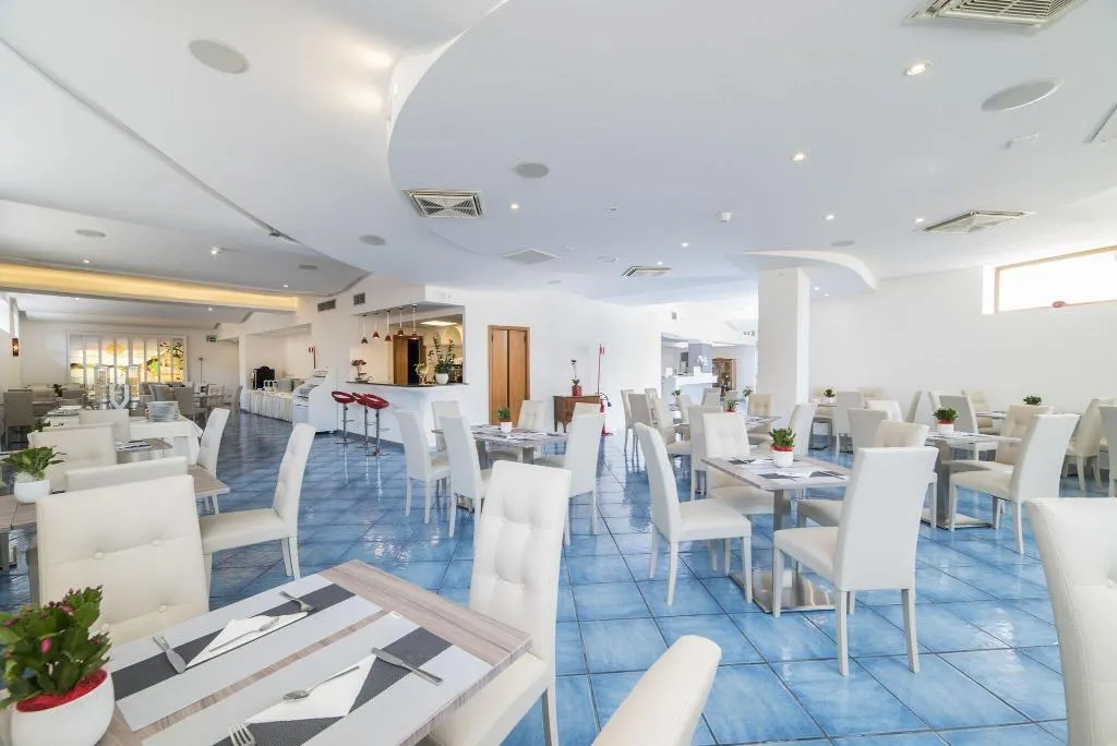 Restaurant, Hotel Sole Splendid, Naples