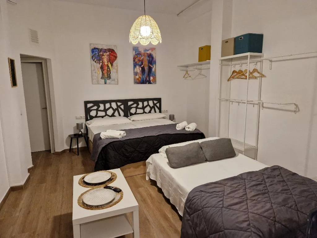 STUDIO ONE BEDROOM Room, Style Apartments Cabanyal Marina Beach, Valencia