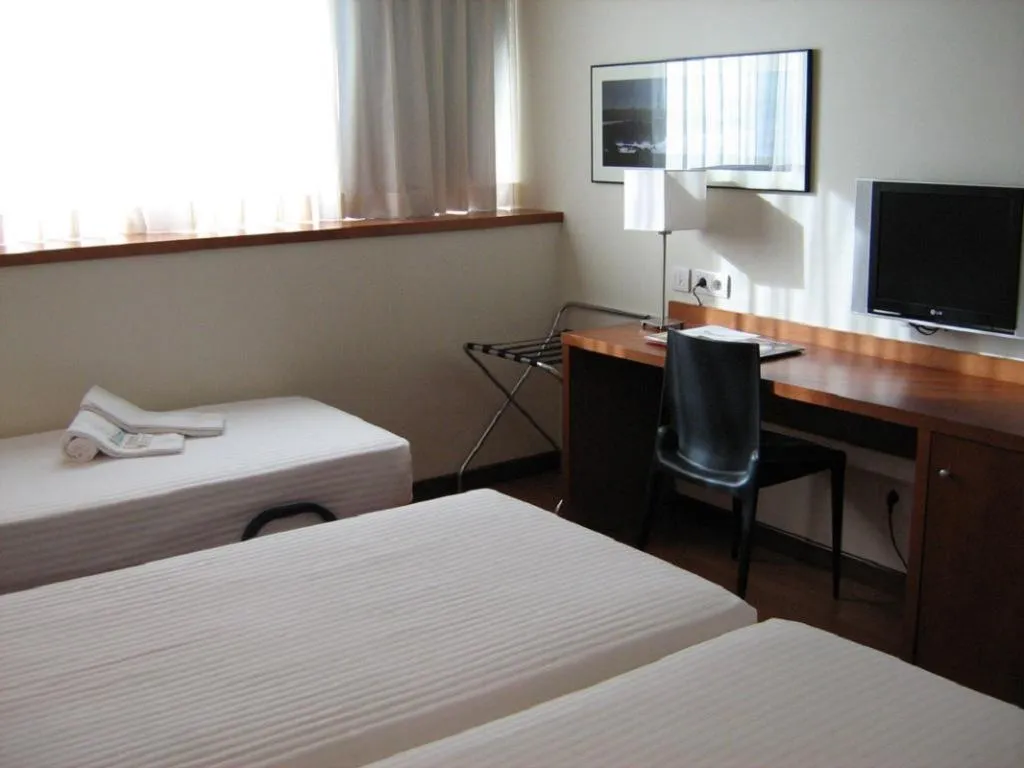 TRIPLE STANDARD Room, Xon's Valencia, Valencia