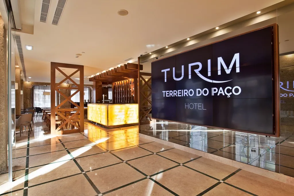 Bar, TURIM Terreiro do Paco Hotel, Lisbon