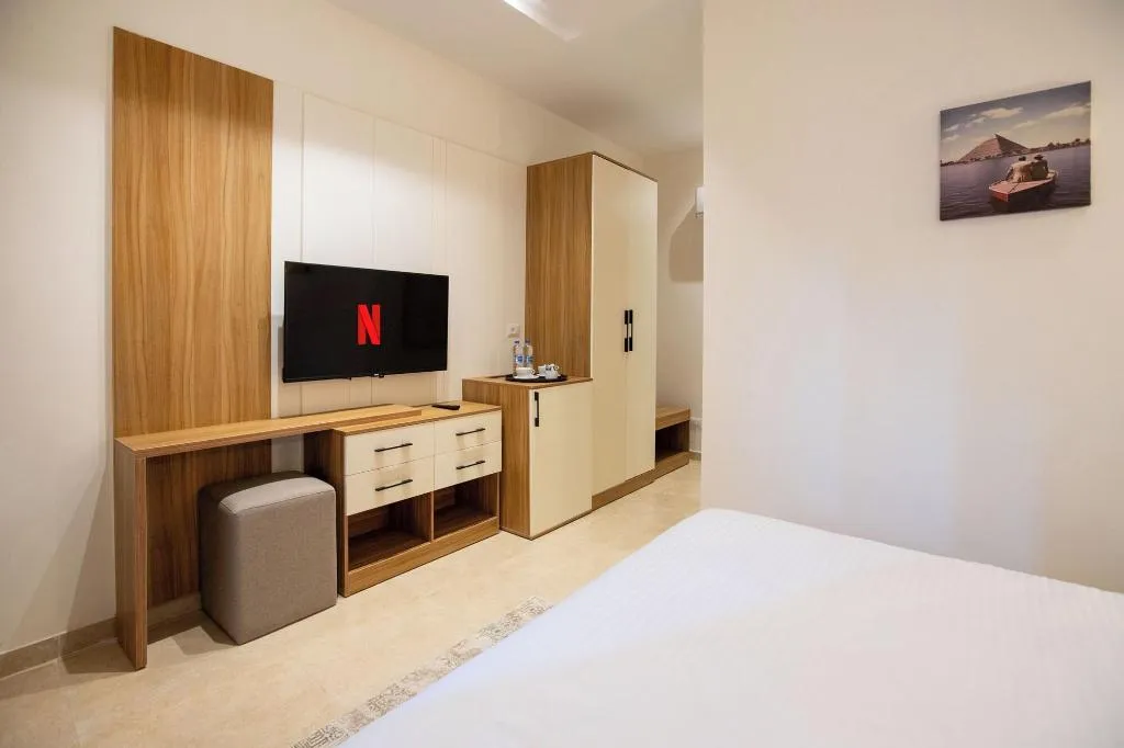 Room, Mazar Pyramids Hotel, Cairo