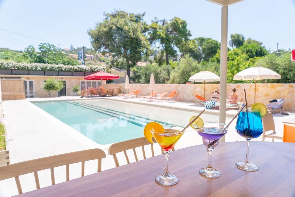 Bar, Makris Yialos Apartments, Kefallinia