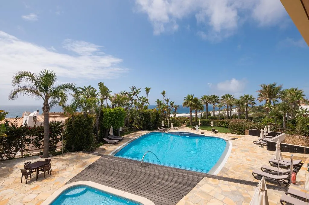 STUDIO POOL VIEW Room, Vila Luz, Algarve