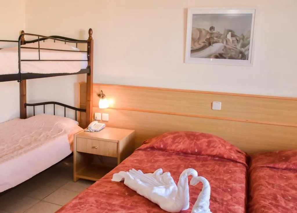 FAMILY ROOM GARDEN VIEW Room, Eri Beach & Village, Crete