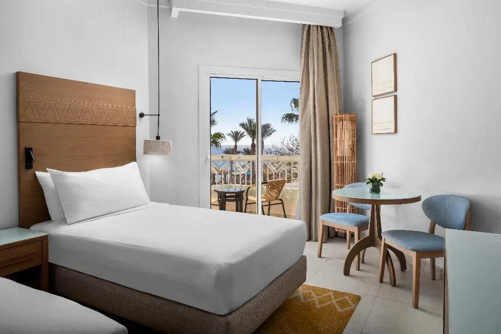TWIN PREMIUM Room, DoubleTree by Hilton Sharm El Sheikh - Sharm Bay, Red Sea Riviera