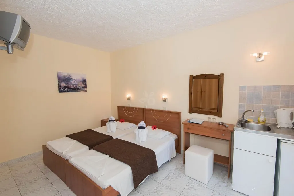 STUDIO GARDEN VIEW Room, Leonidas Hotel And Studios, Kos