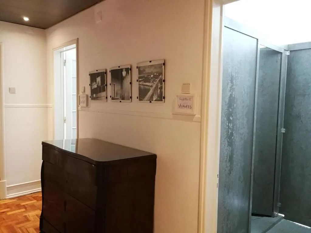 QUADRUPLE BUNK BED WITH SHARED BATHROOM Room, Castilho 63, Lisbon