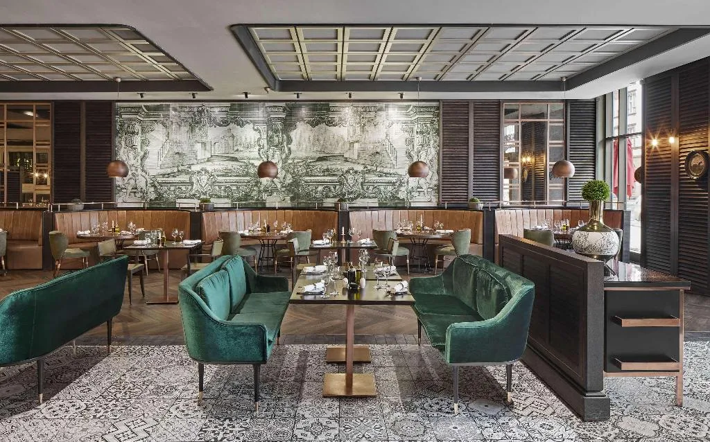 Restaurant, Titanic Chaussee Berlin, Berlin