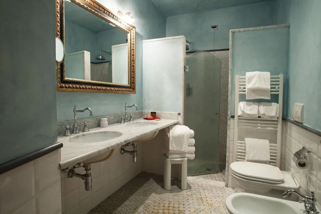 Room SUPERIOR WITH DOUBLE BED Room, Alba Palace, Florence