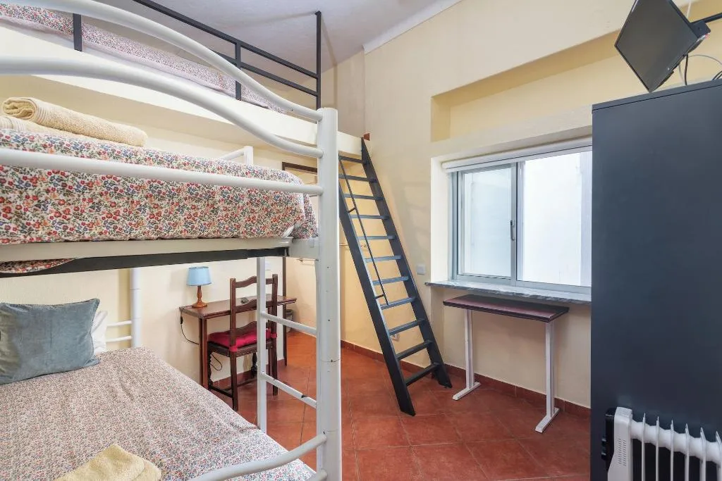 Room, Pension Bicuar, Algarve