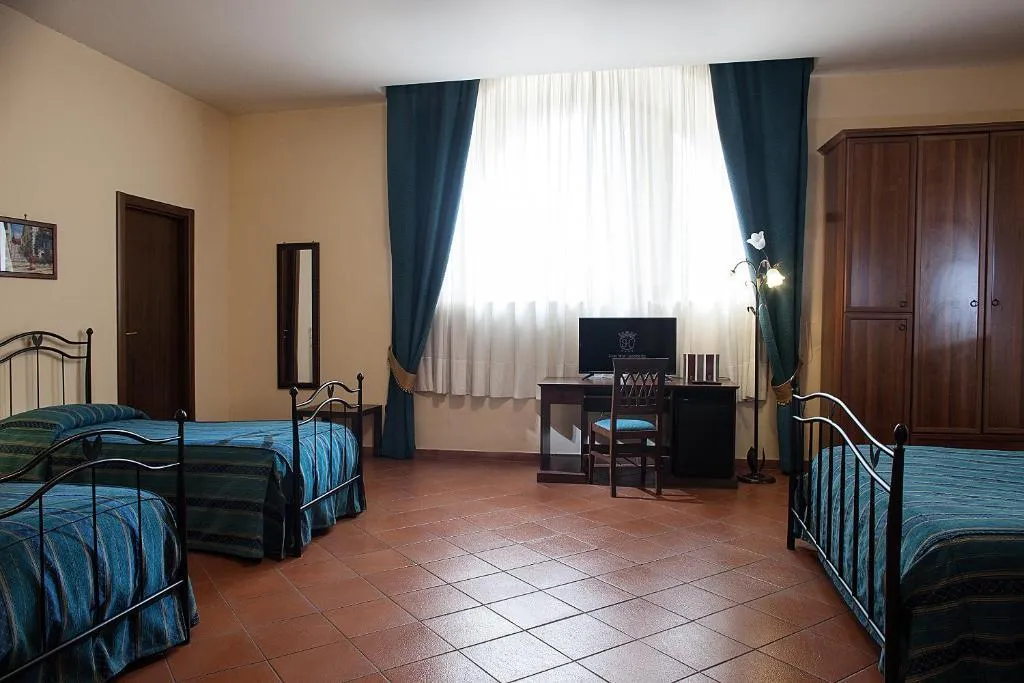 FAMILY ROOM CLASSIC Room, Grand Hotel Capodimonte, Naples
