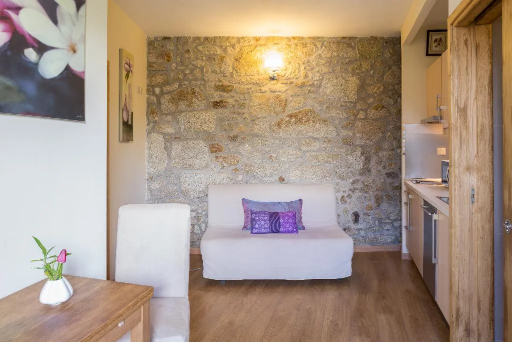 APARTMENT WITH KITCHENETTE Room, Quinta São Miguel de Arcos, Porto