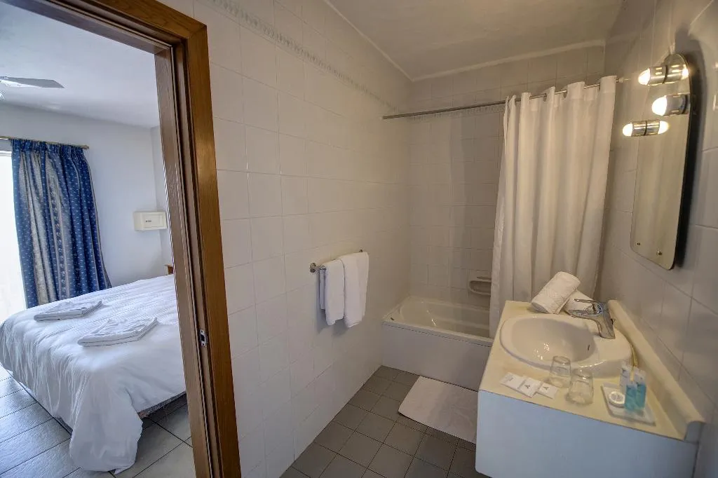 Double or Twin SEA VIEW Room, Sliema Chalet Hotel, Malta