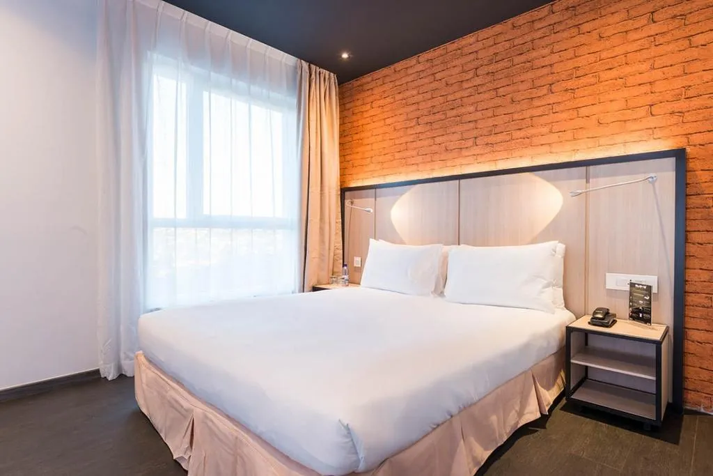 DOUBLE SUPERIOR QUEEN BED Room, Onomo Airport Casablanca, Casablanca