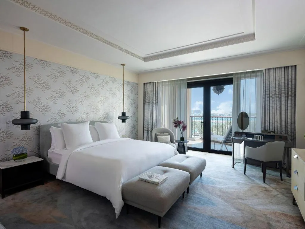 Room, Four Seasons Resort Dubai at Jumeirah Beach, Dubai