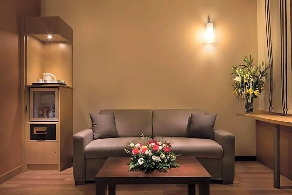 Room, Hotel Rafael, Milan