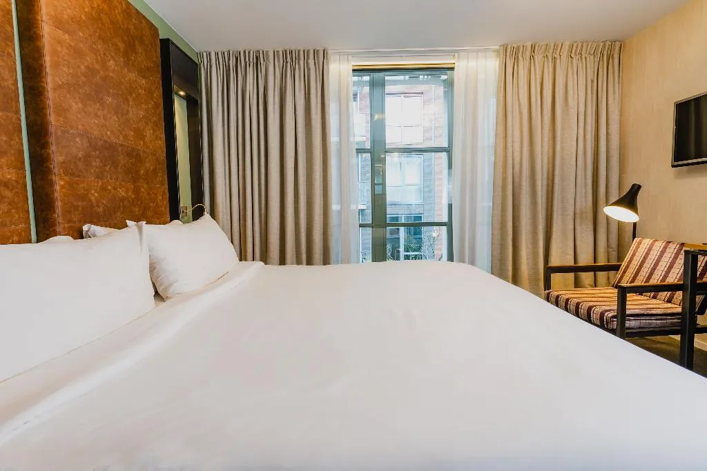 Room, Hotel De Hallen, Amsterdam