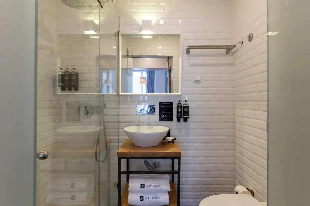 DOUBLE BASIC Room, Urbano Flh Hotels Lisboa, Lisbon