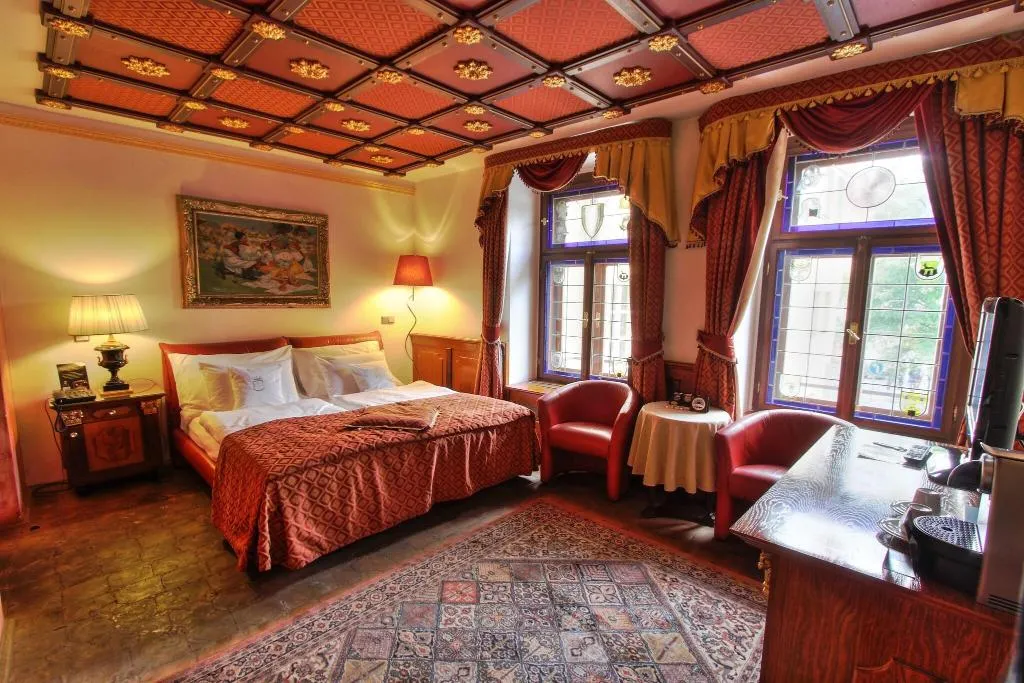 Room, U Pava, Prague