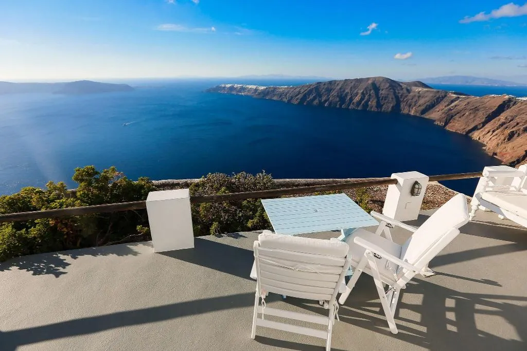 General view, Ilioperato Traditional Apartments, Santorini