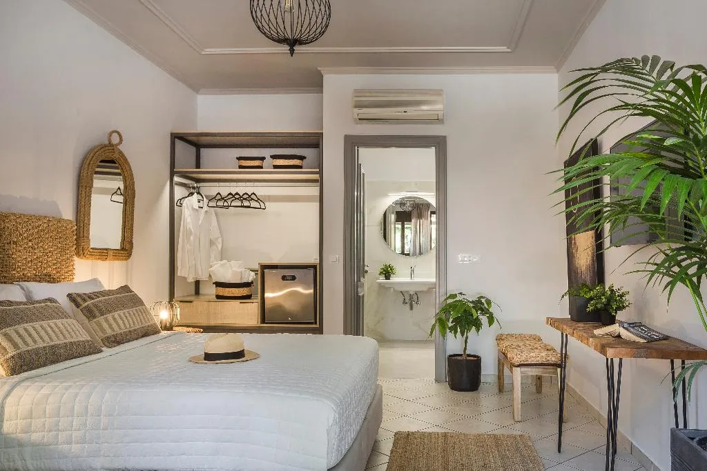 TRIPLE GARDEN VIEW Room, Makis Hotel, Kefallinia